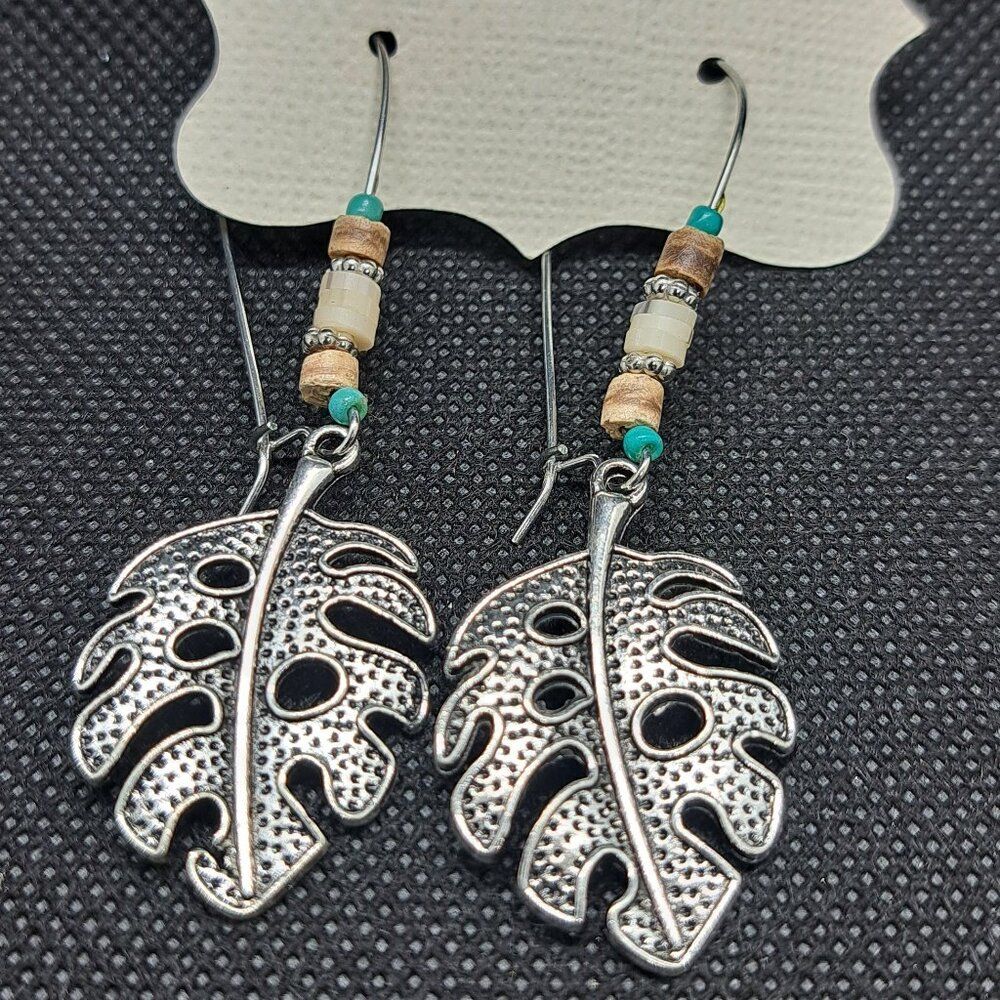 Silver Tone Leaf Drop Earrings- Western Boho Vibe